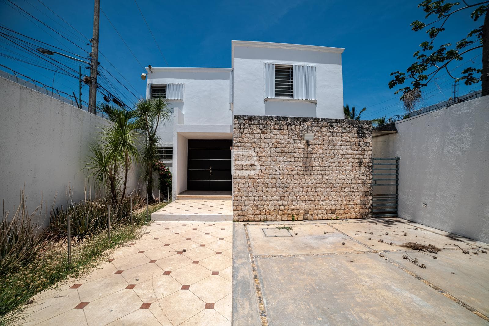 House for Sale on Huayacan Avenue