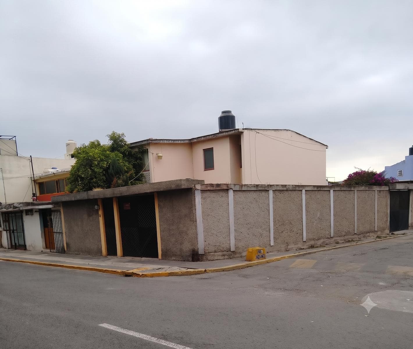 House in the Villa de las Flores Subdivision, Section 1 (Coacalco Unit)