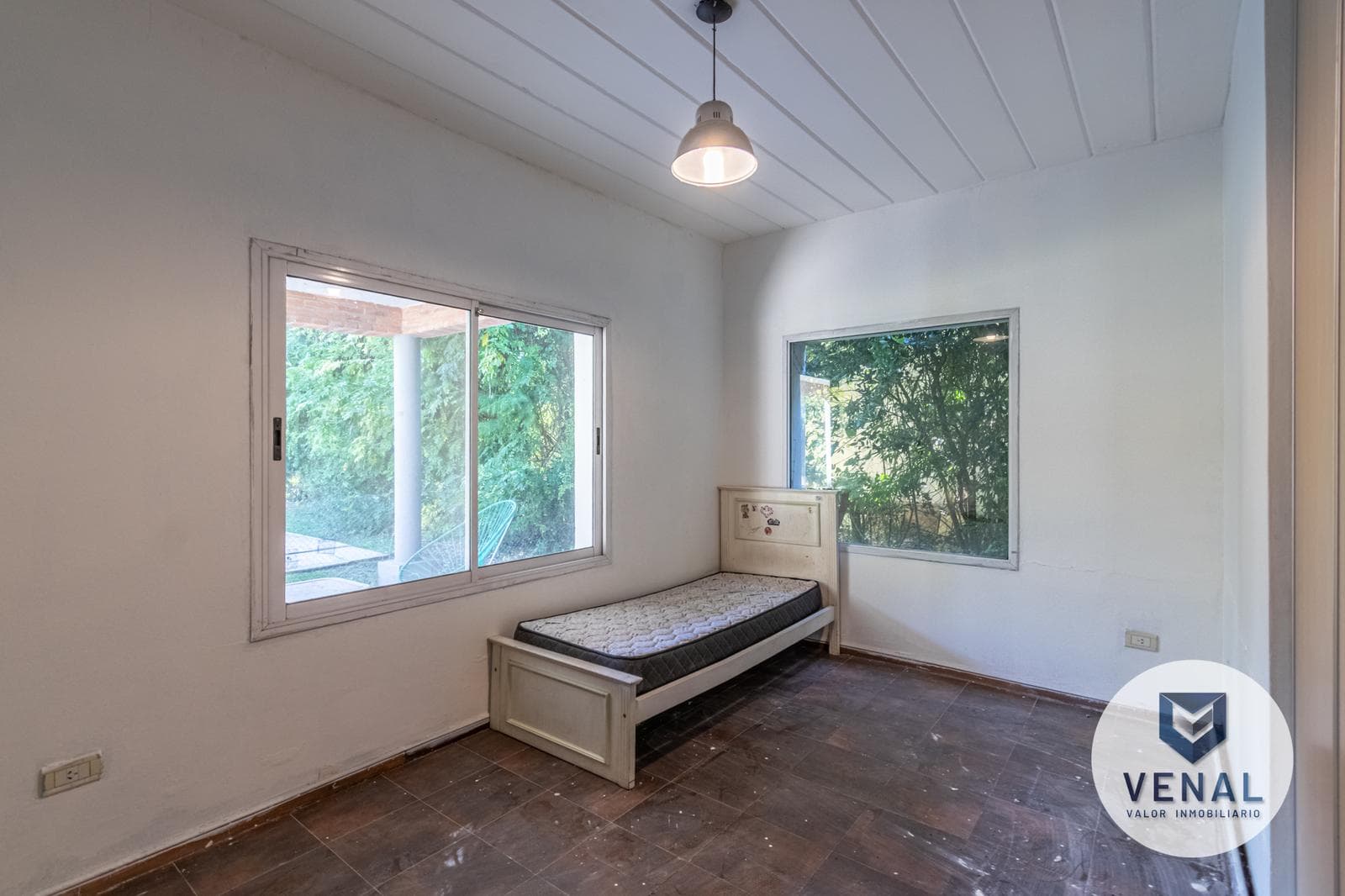 House for Sale: 4 Rooms in the Sausalito Neighborhood, Pilar; 3 Bedrooms, 1 Suite, Gallery, Barbecue Area, Pool