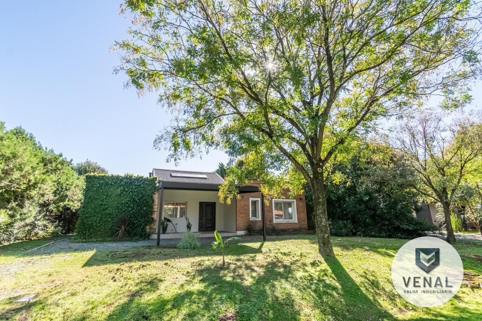 House for Sale: 4 Rooms in the Sausalito Neighborhood, Pilar; 3 Bedrooms, 1 Suite, Gallery, Barbecue Area, Pool