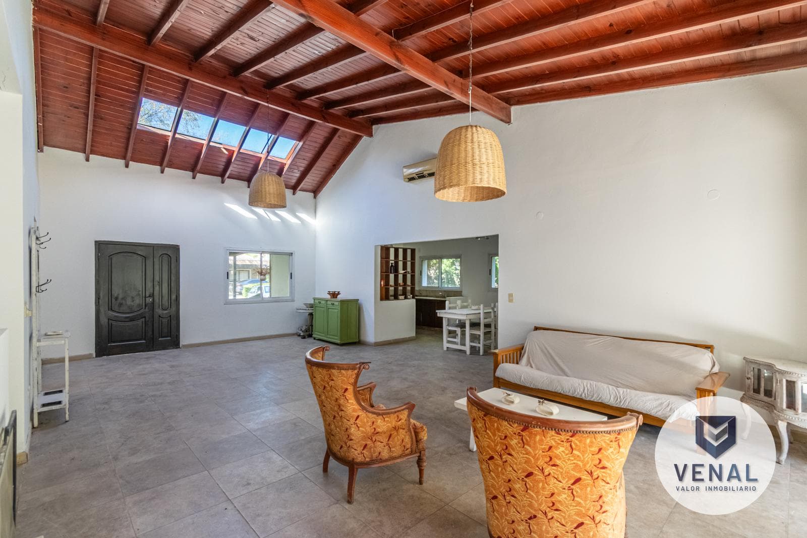 House for Sale: 4 Rooms in the Sausalito Neighborhood, Pilar; 3 Bedrooms, 1 Suite, Gallery, Barbecue Area, Pool
