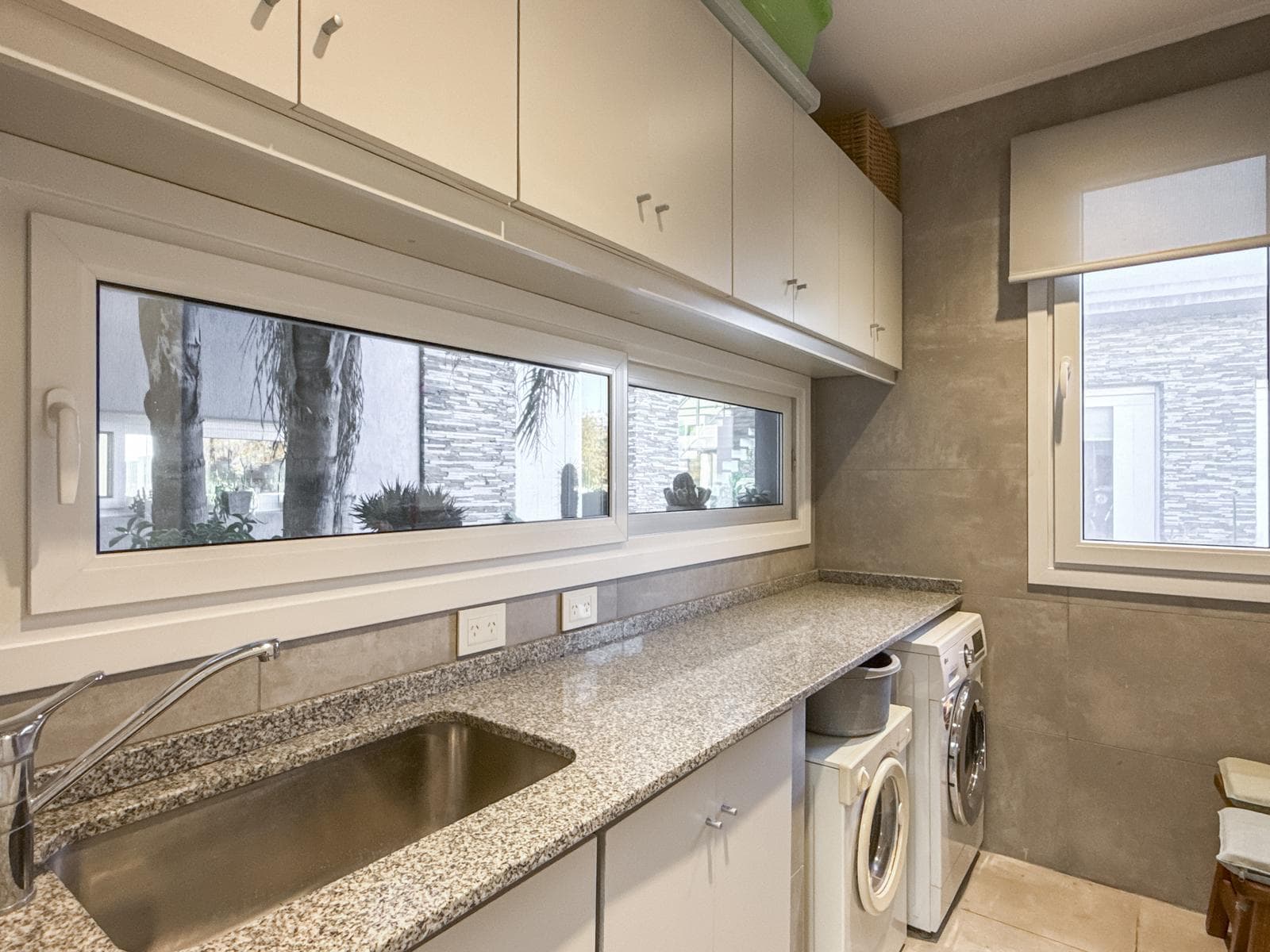 House for sale in Albanueva with its own boat slip