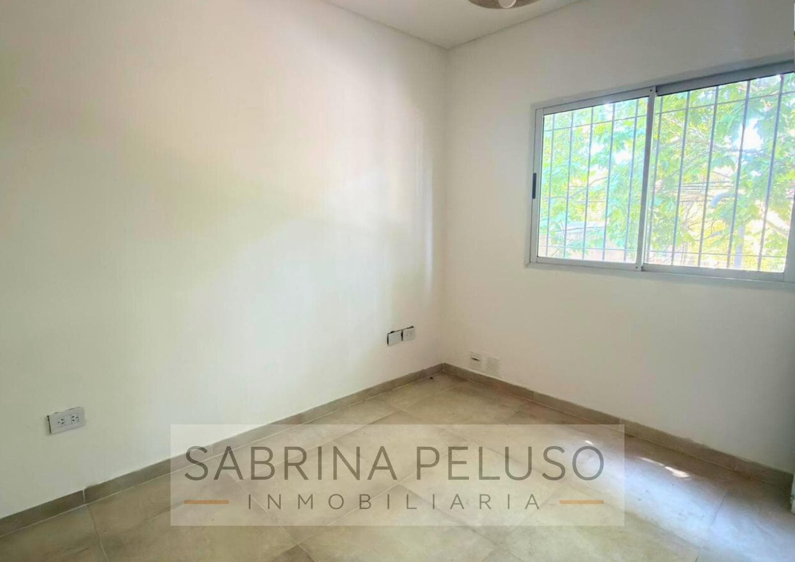 FOR RENT—2-room apartment with garage—Downtown Moreno