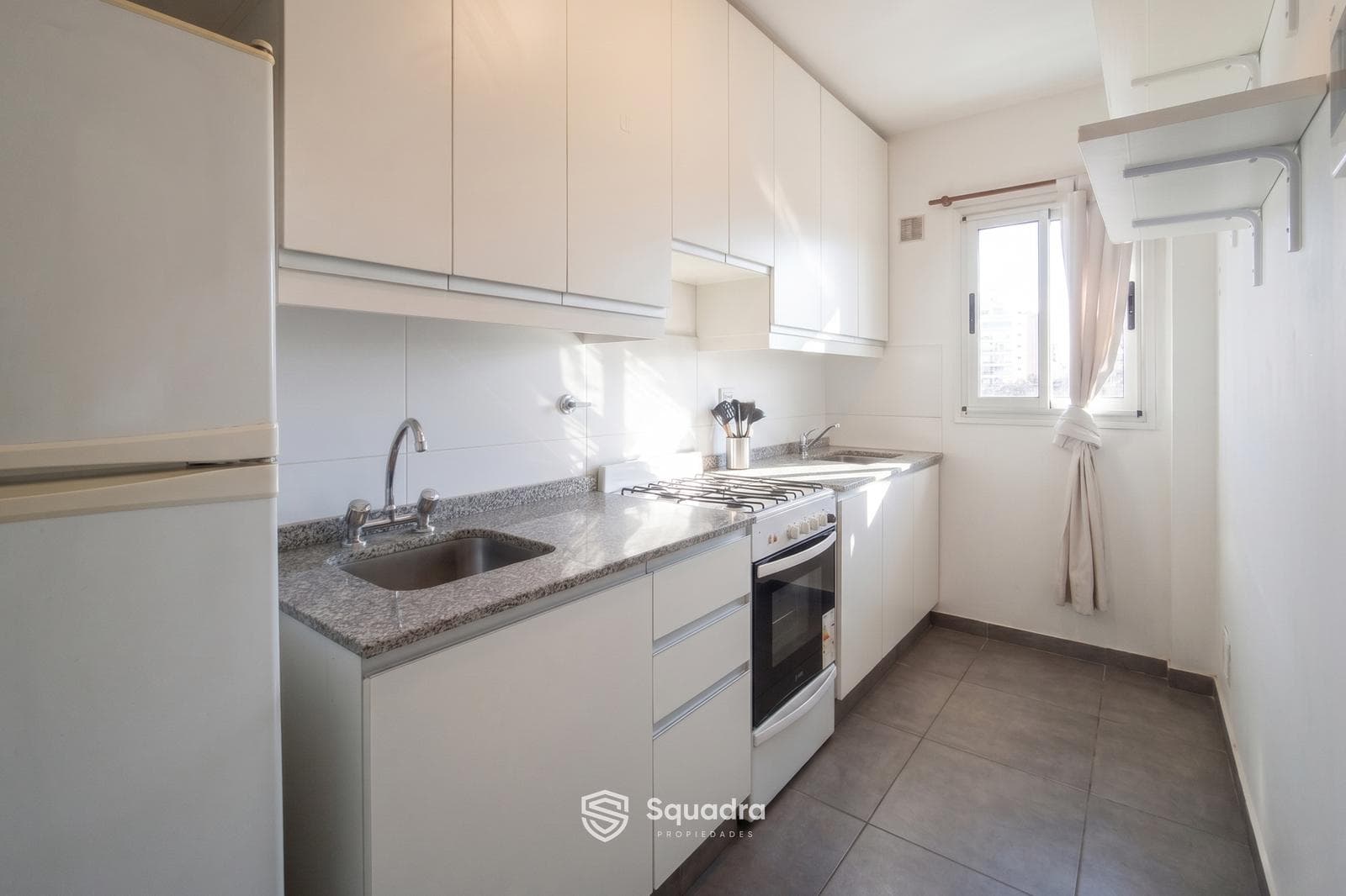 FOR SALE | TRADE - 2-bedroom apartment in Abasto, with a balcony and a parking space