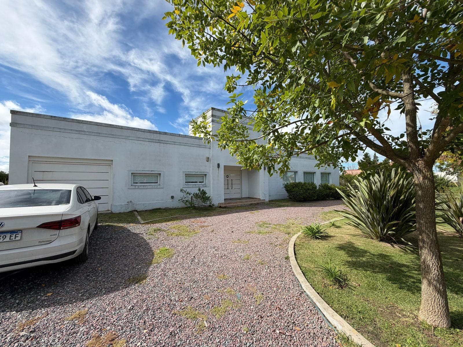 House in the Fincas de San Vicente Neighborhood