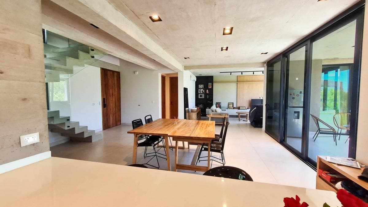 House in Ceibos, Puertos del Lago - Pool Design and Fully Equipped.
