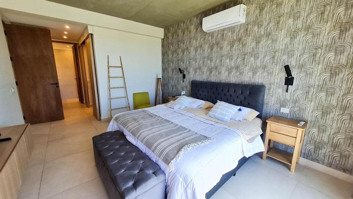 House in Ceibos, Puertos del Lago - Pool Design and Fully Equipped.