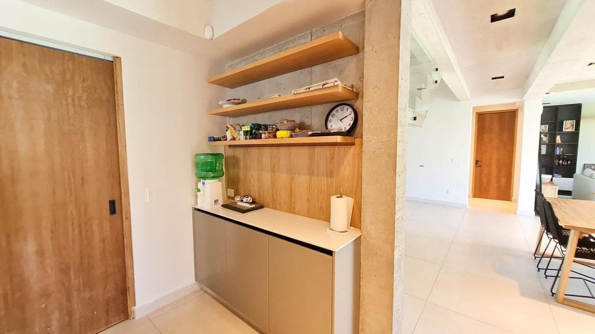House in Ceibos, Puertos del Lago - Pool Design and Fully Equipped.