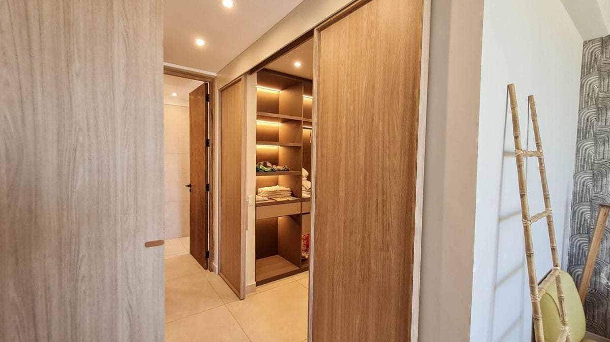 House in Ceibos, Puertos del Lago - Pool Design and Fully Equipped.