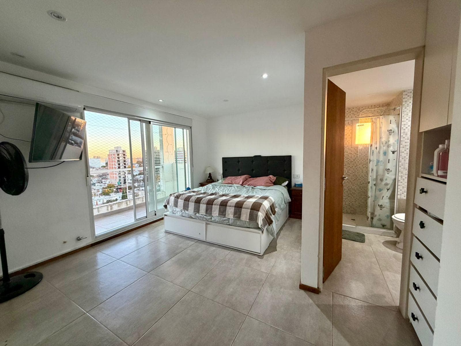 Departamento 2 Dormitorios en Barrio Abasto, Rosario