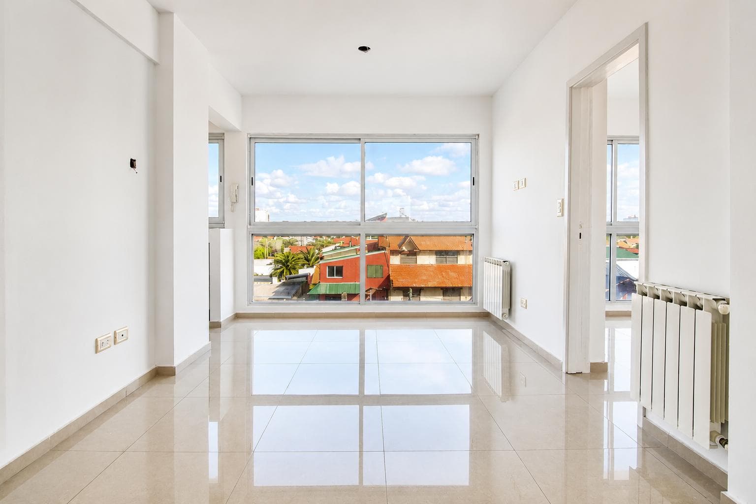 New 2-Room Apartment on the Beachfront in Zacagnini