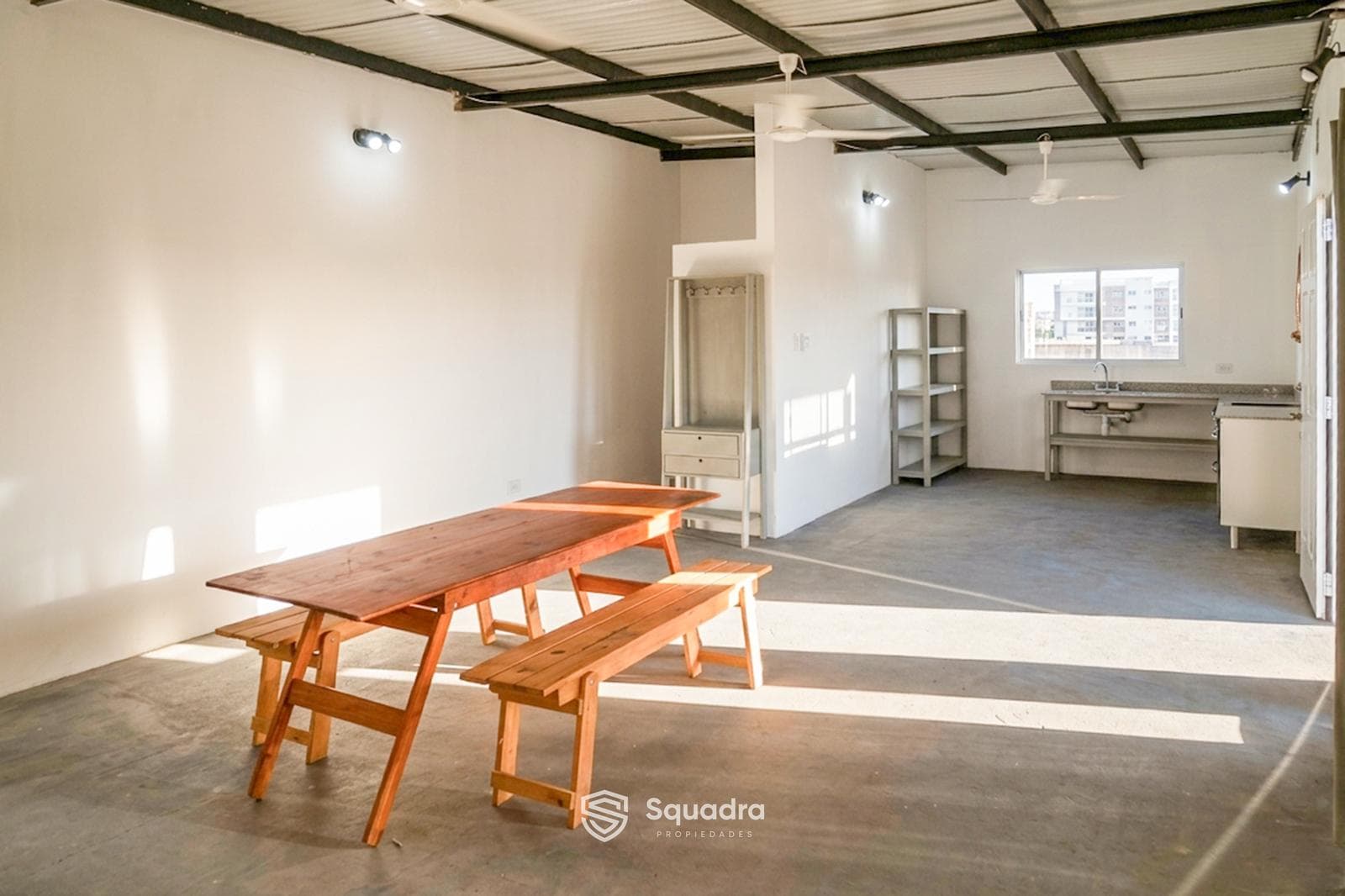 FOR SALE | TRADE - Loft-style house with pool and garden - Lomas de Alicia, Granadero Baigorria.