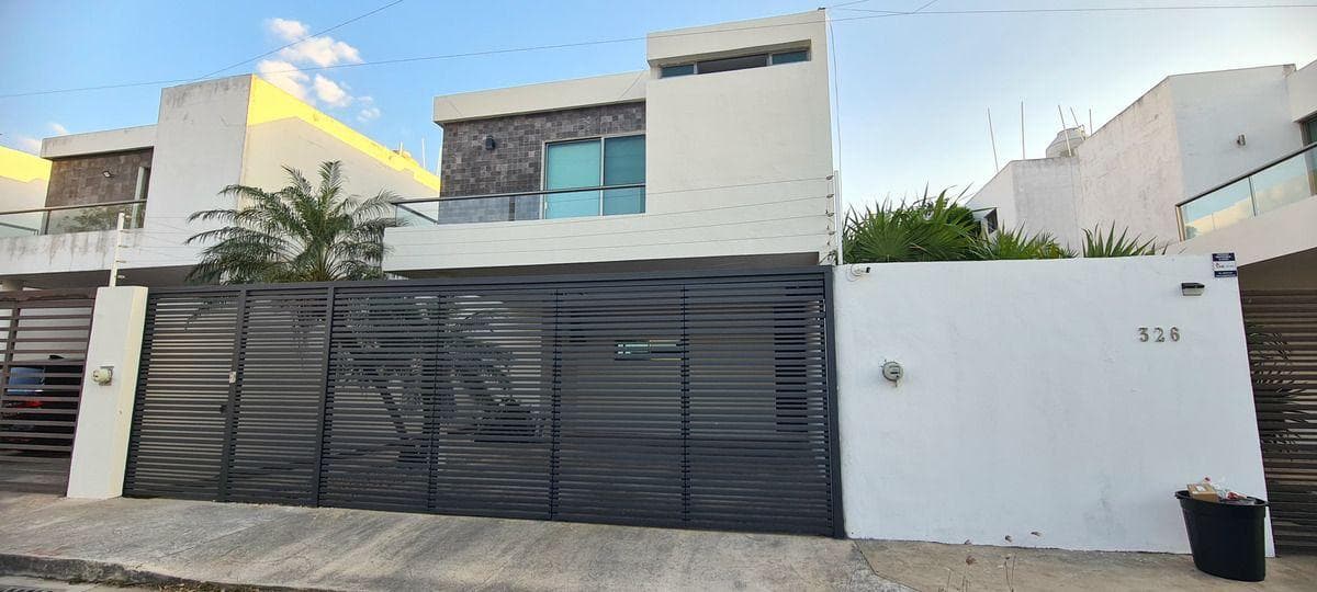 House for Sale in Montebello, Mérida, Yucatán
