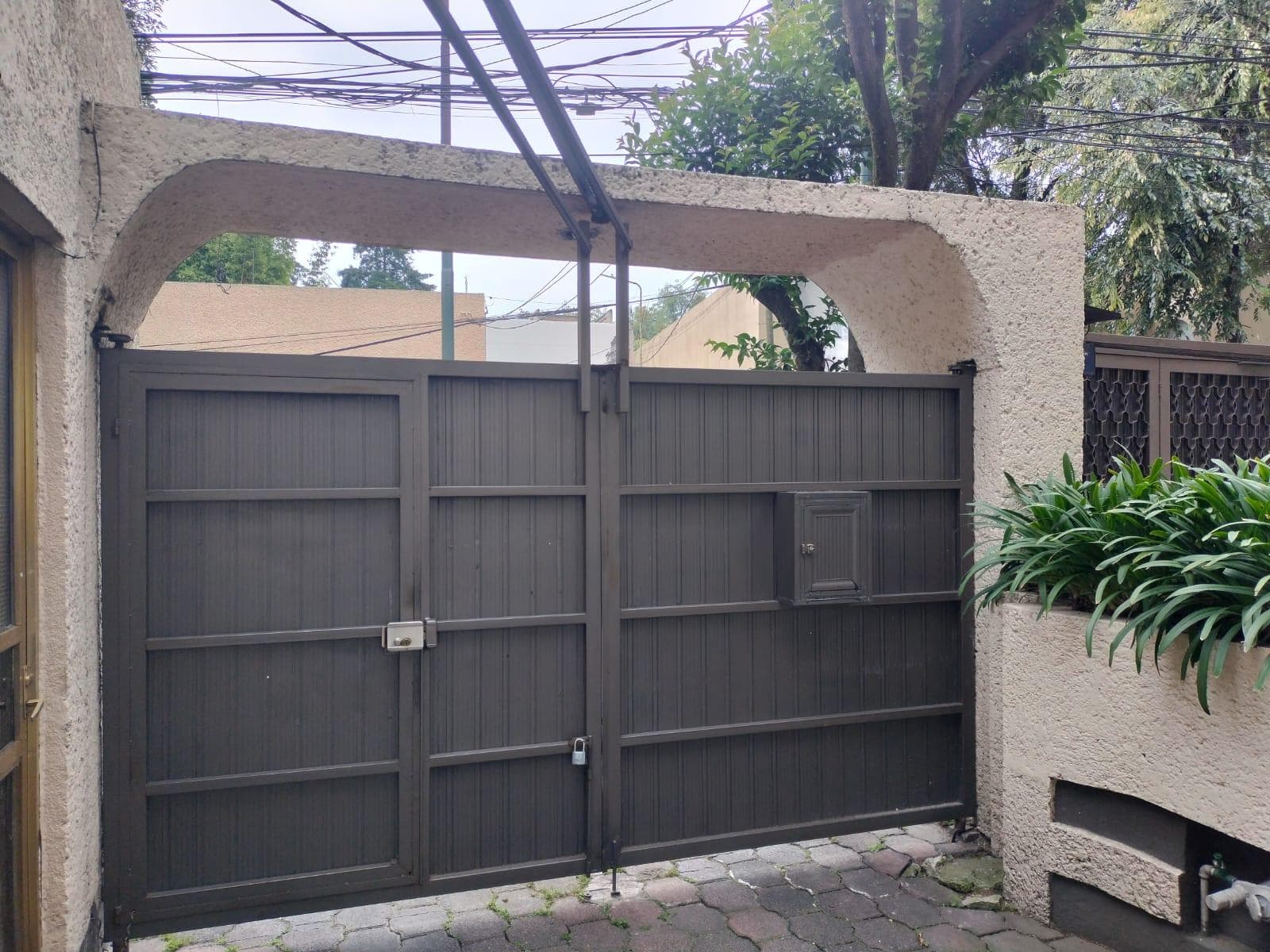 House for Sale in a Golf Club, Tlalpan