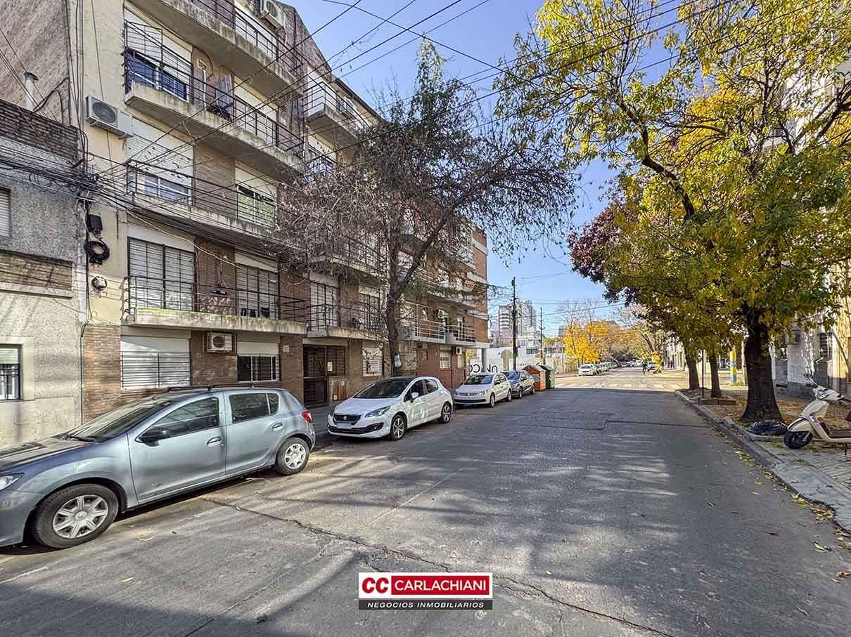 Oficina en venta - Planta Baja apto profesionales - Rosario pichincha