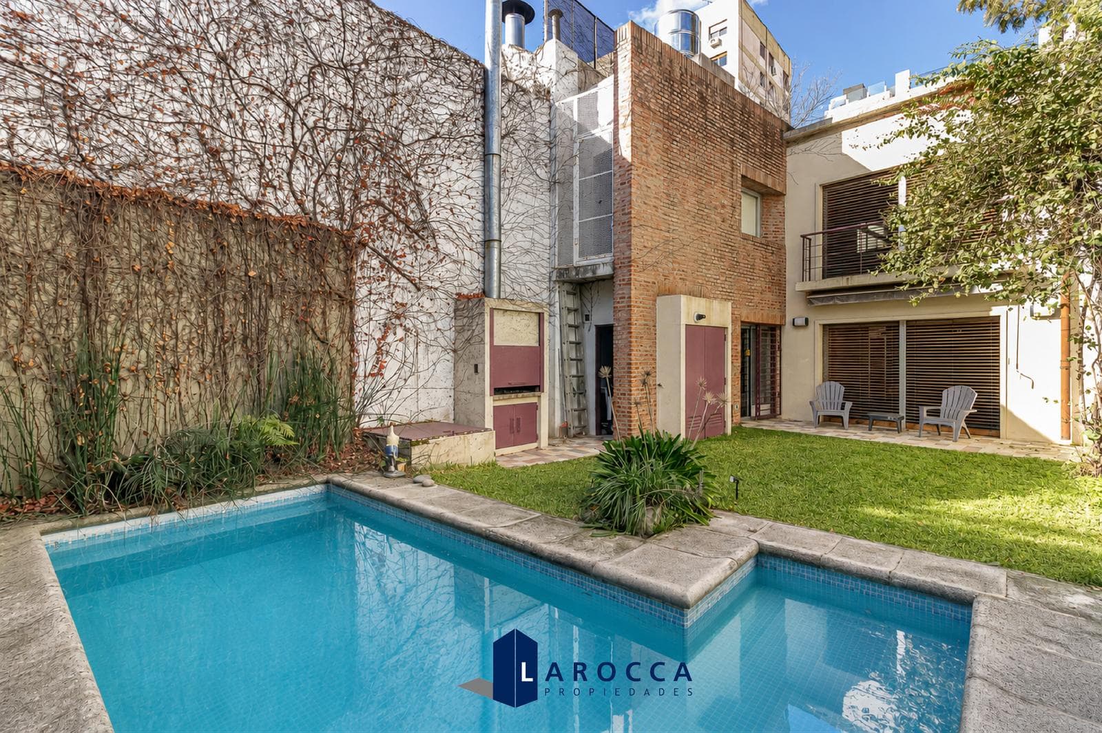 HOUSE - 4 ROOMS - FOR SALE - COLEGIALES - GARDEN WITH POOL - GARAGE
