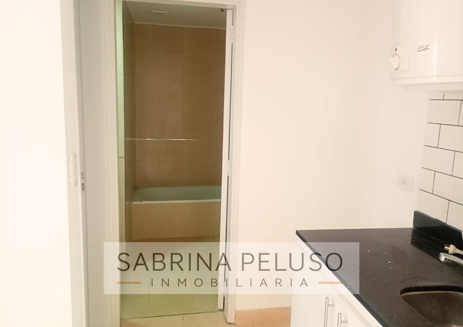 2-Bedroom Apartment for Rent with Parking Space - La Palmera Complex - Moreno