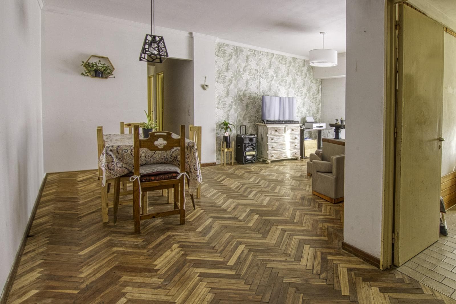 Apartment with a garage