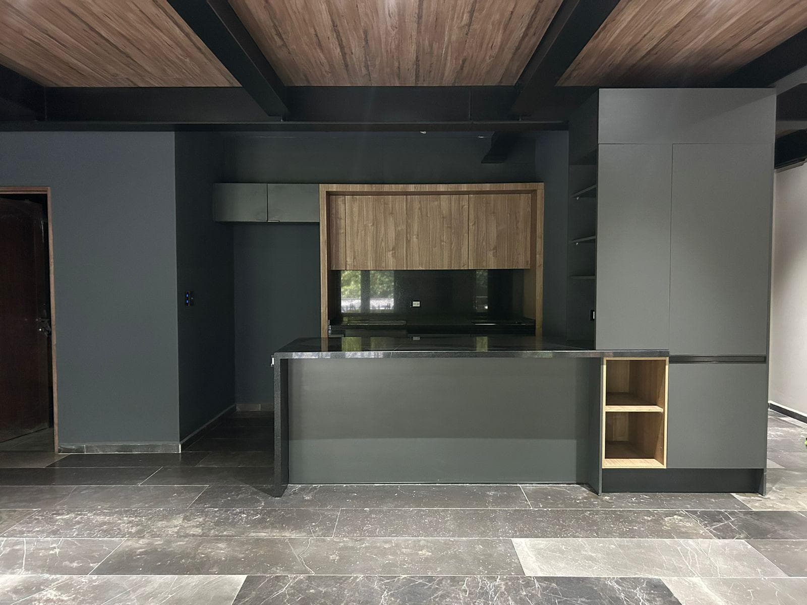 Apartments for Sale in Hipódromo with a Terrace