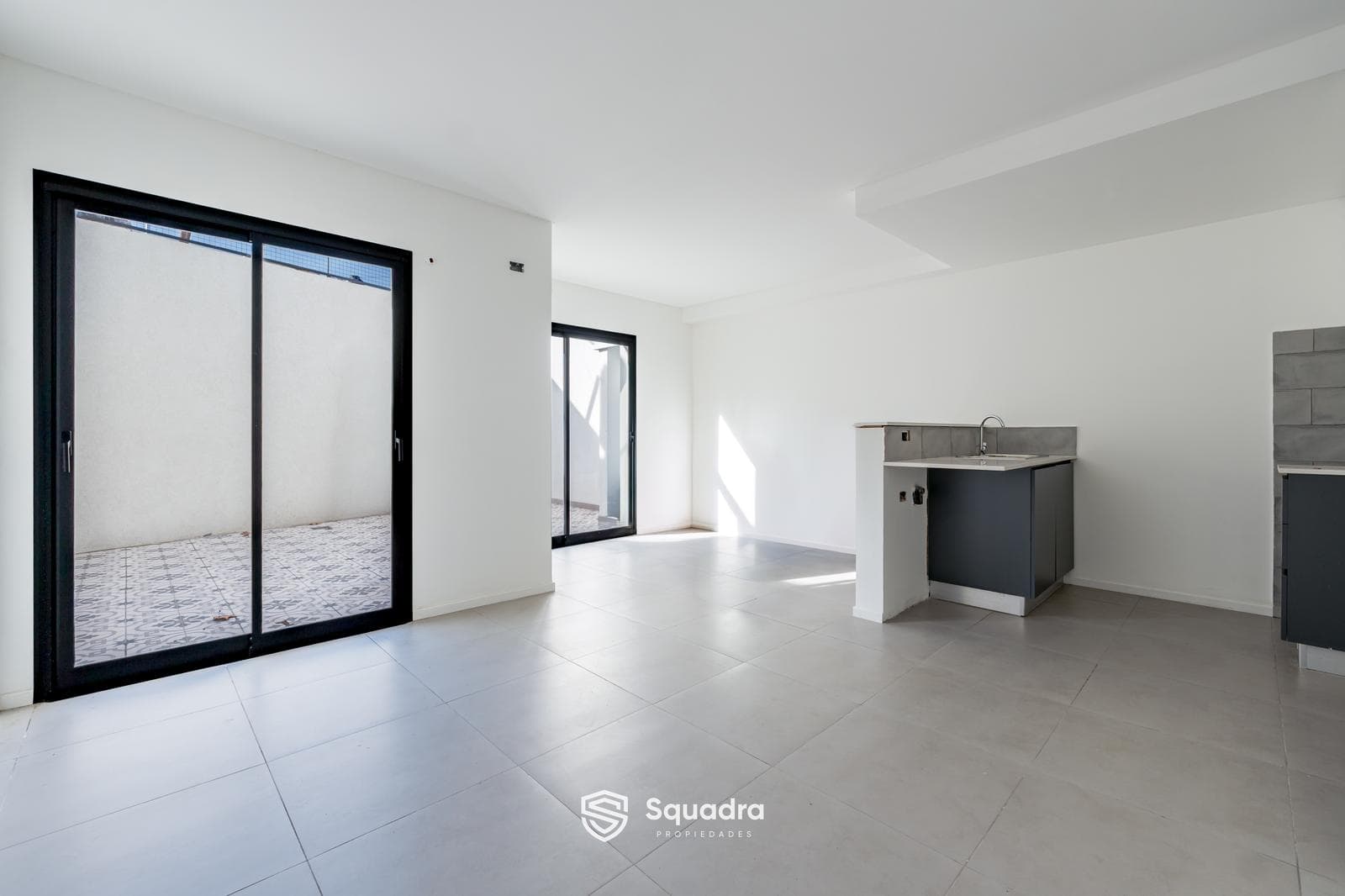 FOR SALE - Studio apartment with patio - Echesortu neighborhood, Rosario.