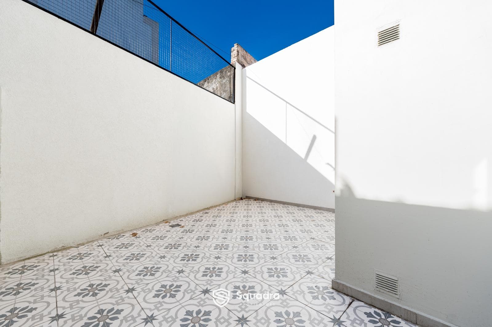 FOR SALE - Studio apartment with patio - Echesortu neighborhood, Rosario.