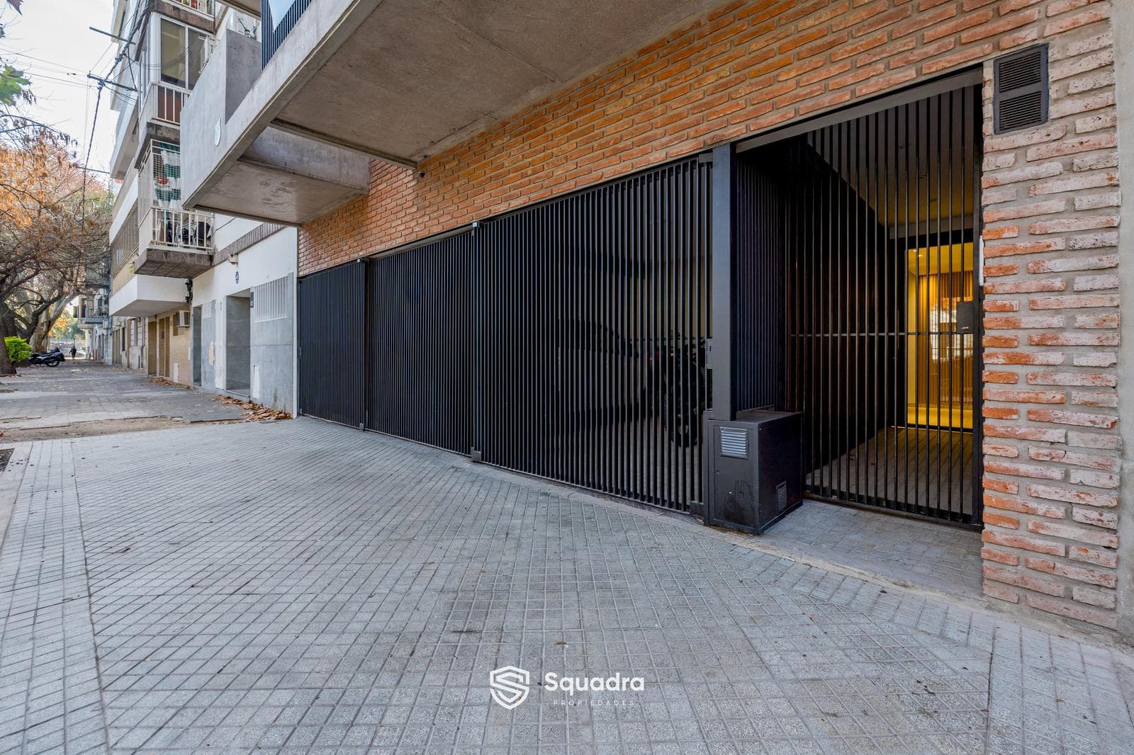 FOR SALE - Double garage located on the ground floor - Echesortu neighborhood, Rosario.