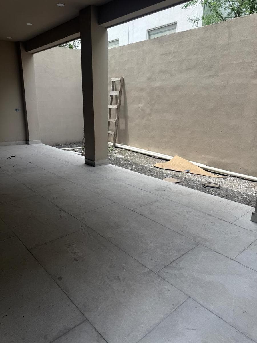 CASA EN VENTA CUMBRES ELITE PREMIER