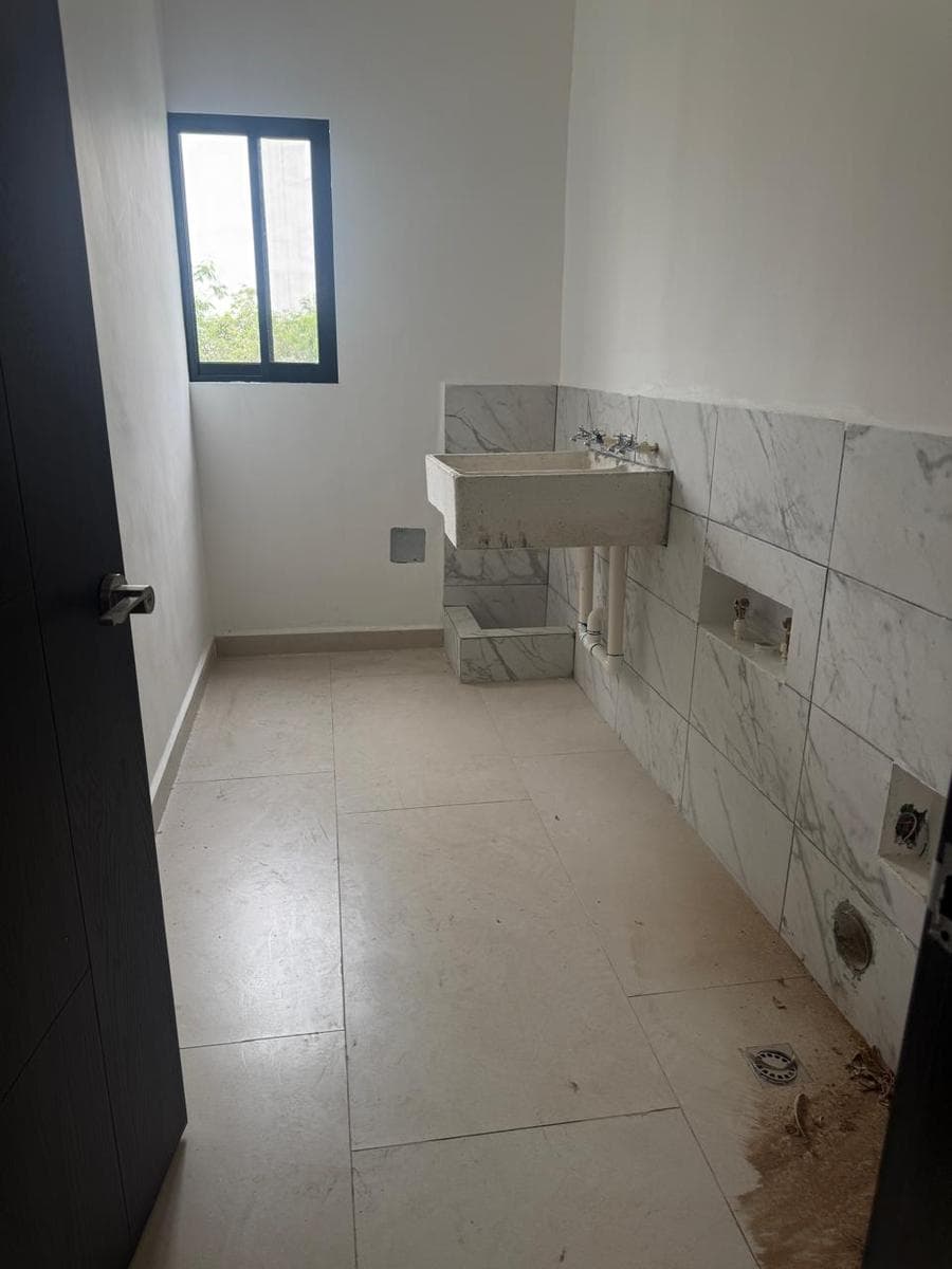 CASA EN VENTA CUMBRES ELITE PREMIER