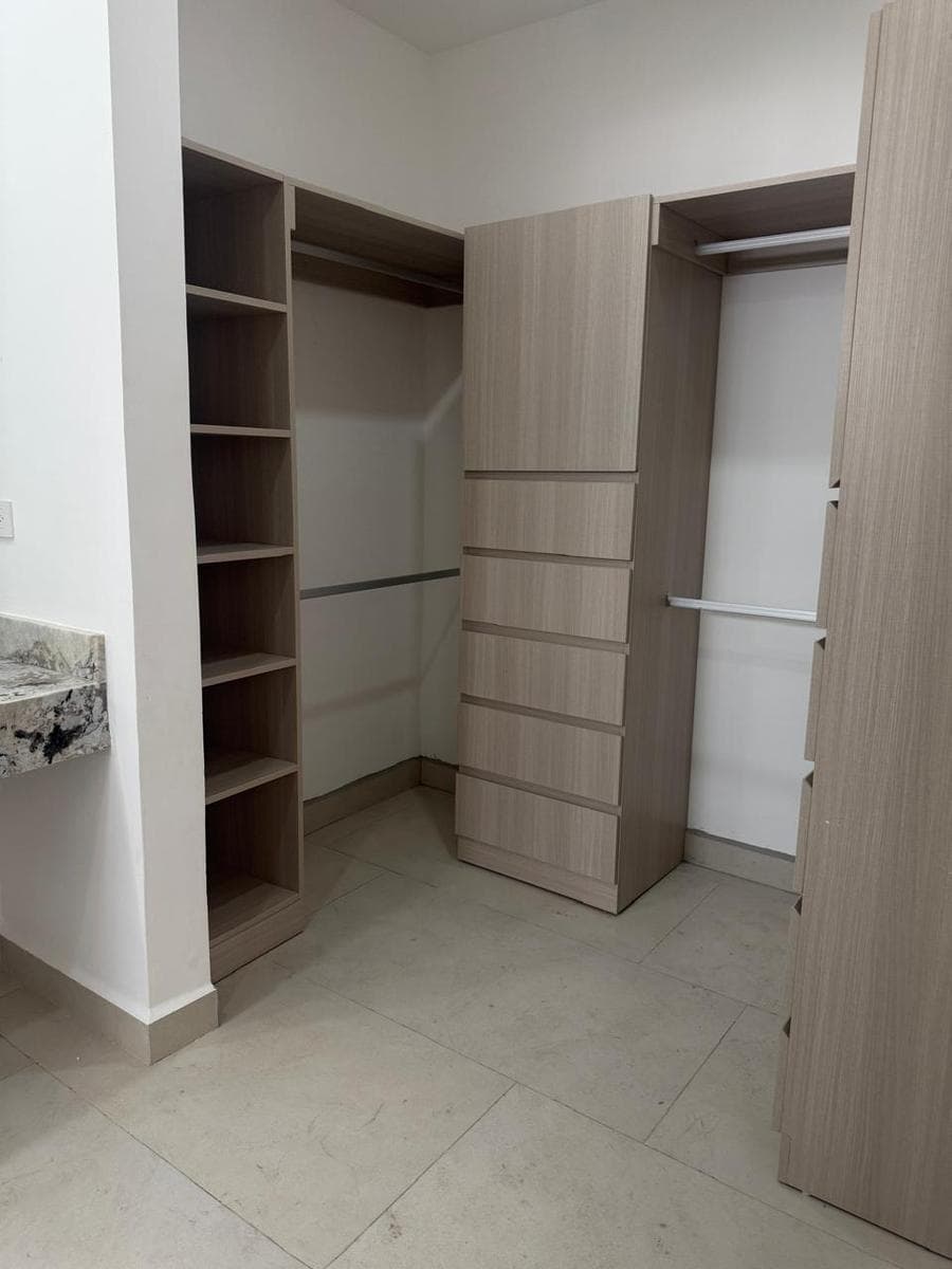CASA EN VENTA CUMBRES ELITE PREMIER