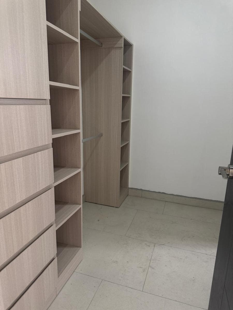 CASA EN VENTA CUMBRES ELITE PREMIER
