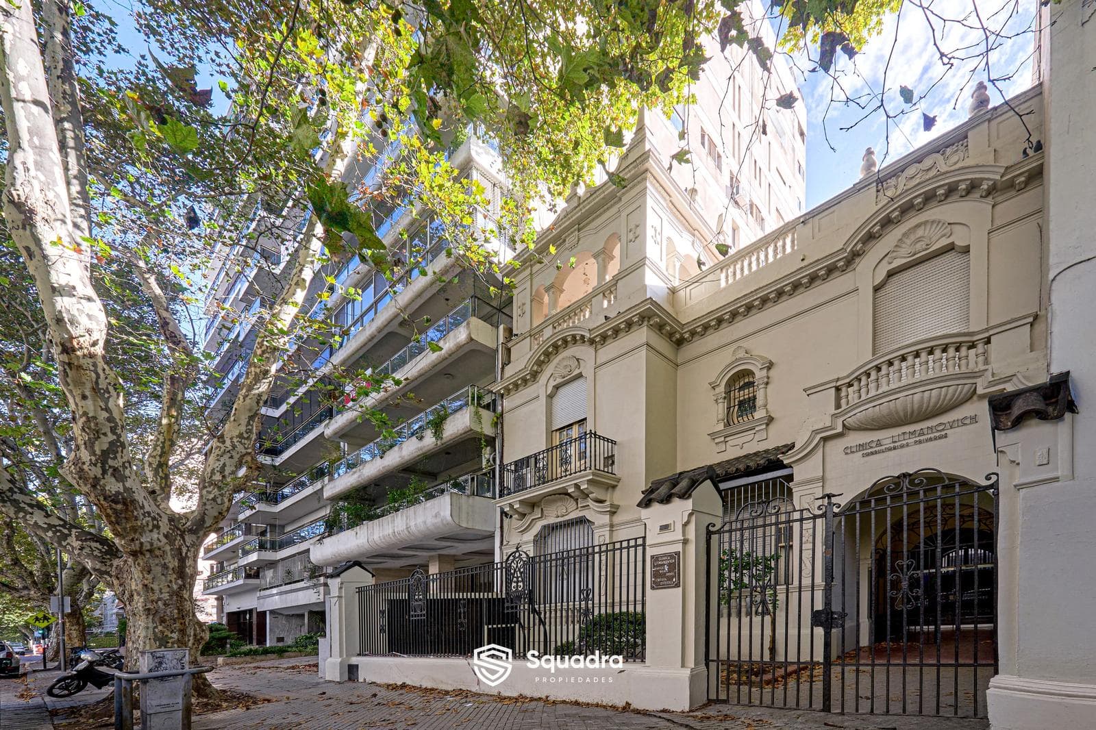 FOR RENT - Historic House with 10 Rooms - Downtown Area, Rosario.