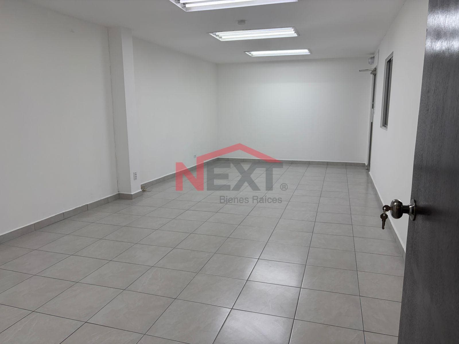 BODEGA COMERCIAL EN RENTA COL.COUNTRY CLUB
