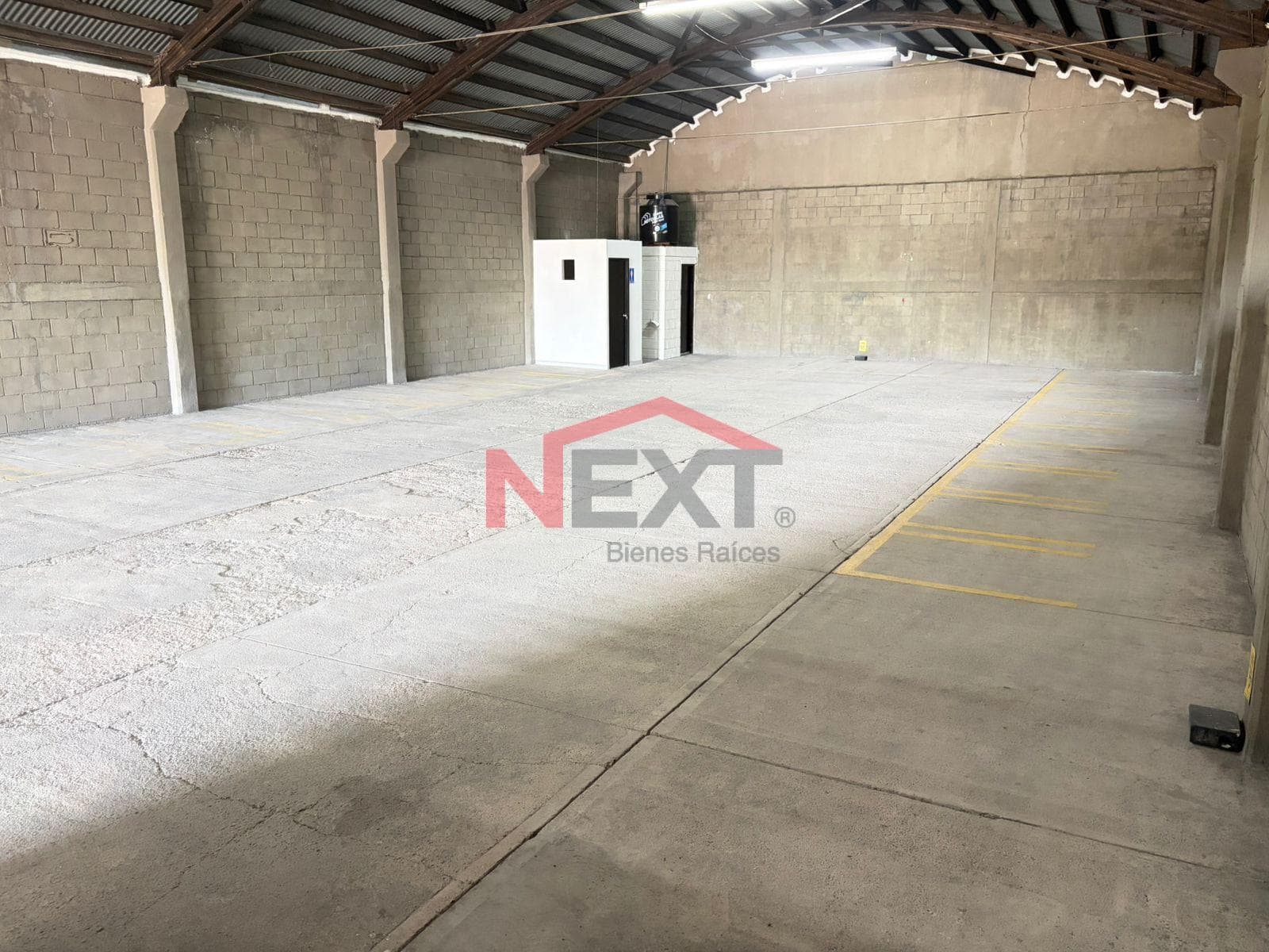 BODEGA COMERCIAL EN RENTA COL.COUNTRY CLUB