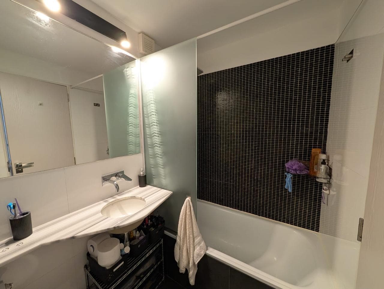 Apartment in Pichincha - Garage - Pool - Barbecue Area