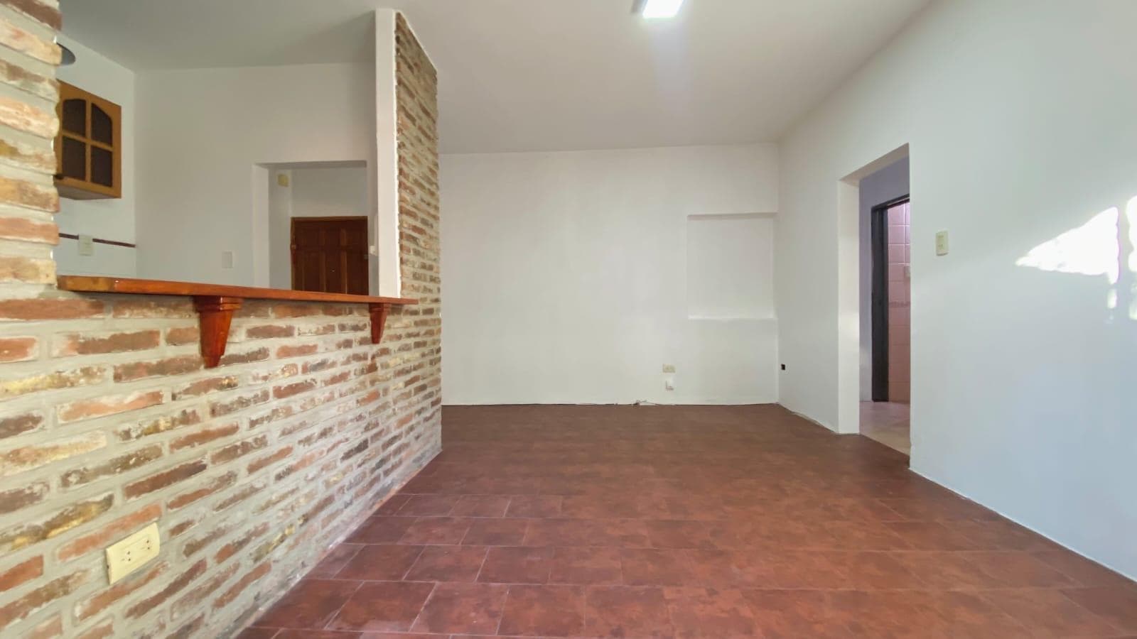 For Sale - 1-Bedroom Row House (not a Condo) - Parque Casados, Rosario