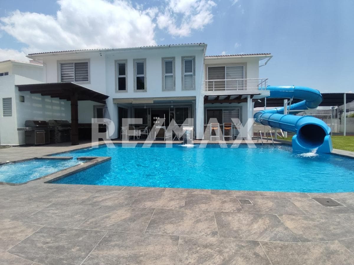 House for Sale in Morelos, Lomas de Cocoyoc Subdivision