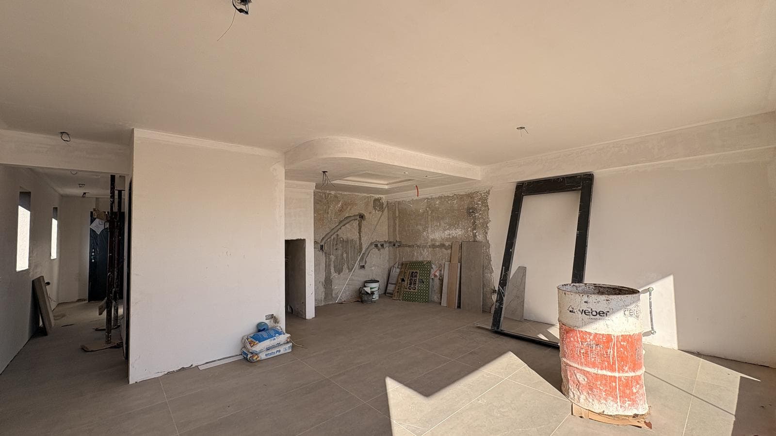For Sale/Financing: 2-Bedroom Triplex Apartment with Private Terrace. Pichincha