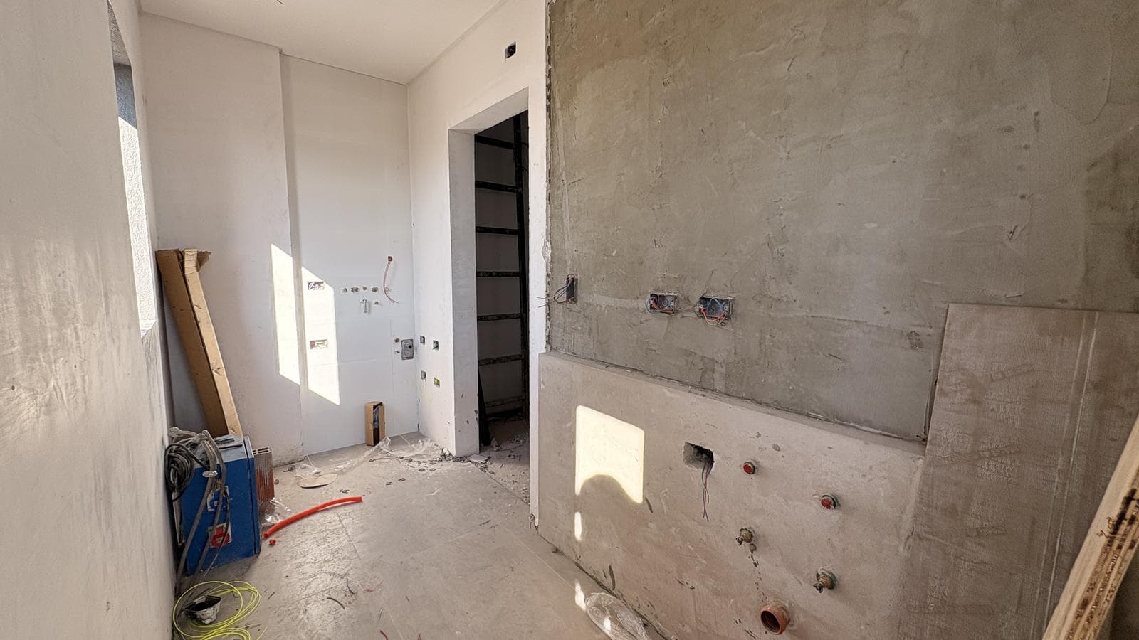 For Sale/Financing: 2-Bedroom Triplex Apartment with Private Terrace. Pichincha