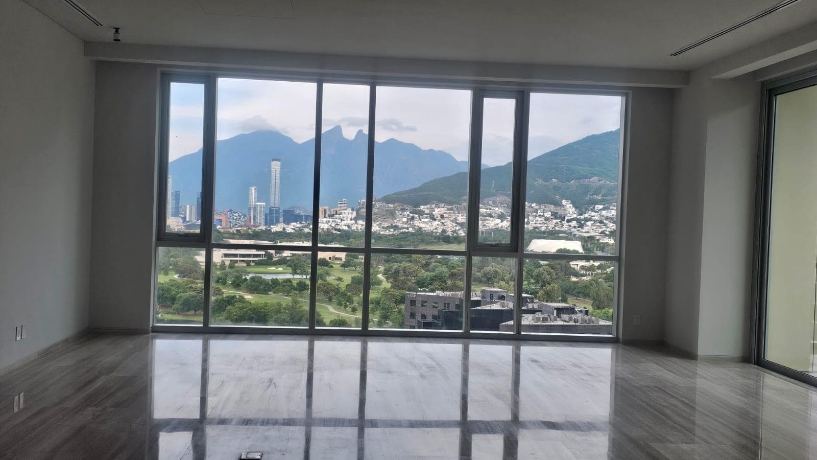 EXCLUSIVO DEPARTAMENTO EN RENTA VENTUM PUNTO CENTRAL