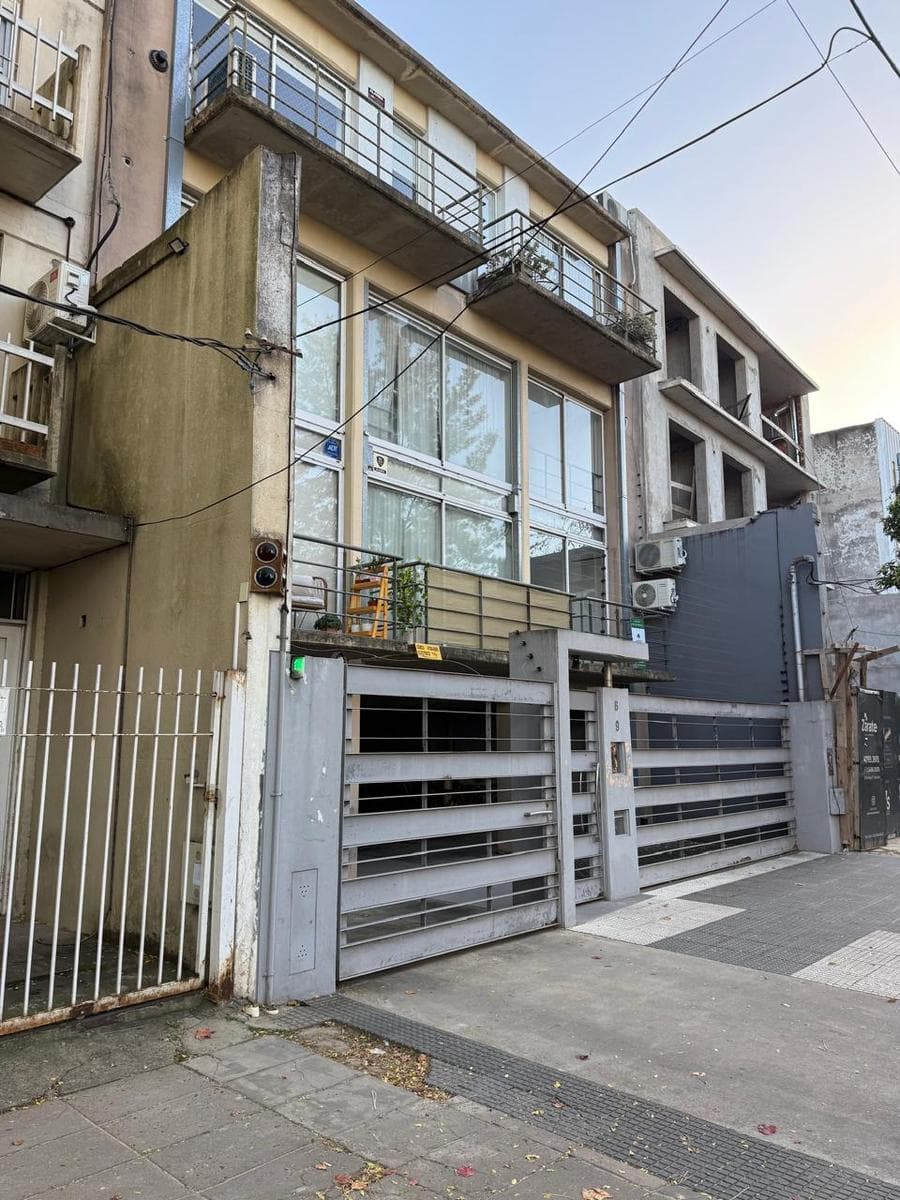 3-room duplex apartment for sale—bright and in an excellent location