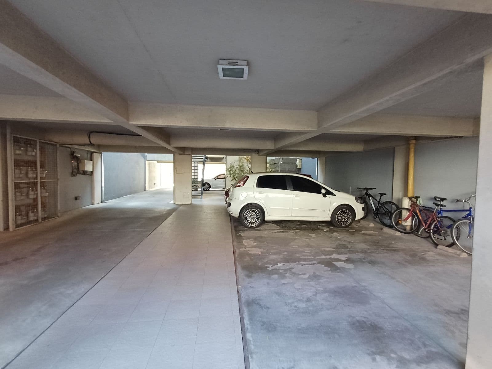 3-room duplex apartment for sale—bright and in an excellent location