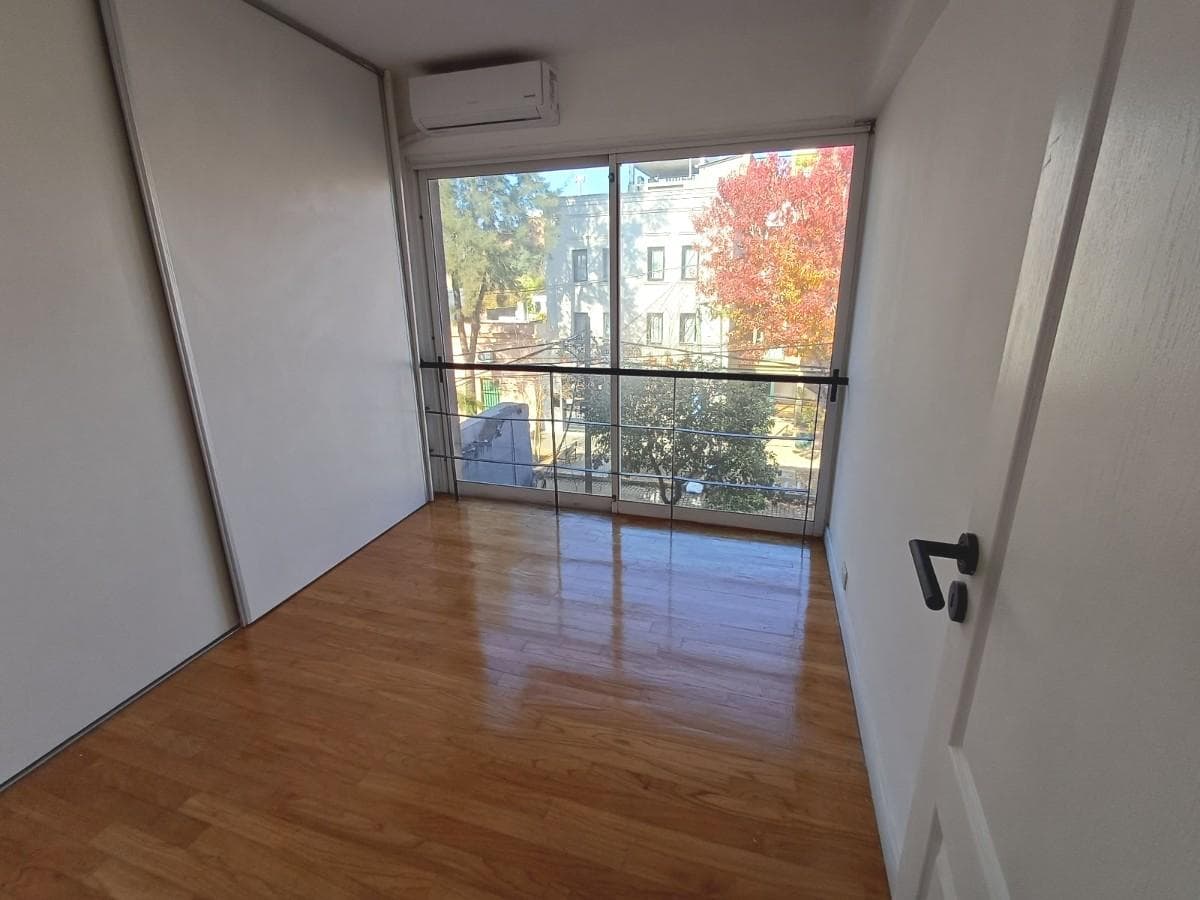 3-room duplex apartment for sale—bright and in an excellent location