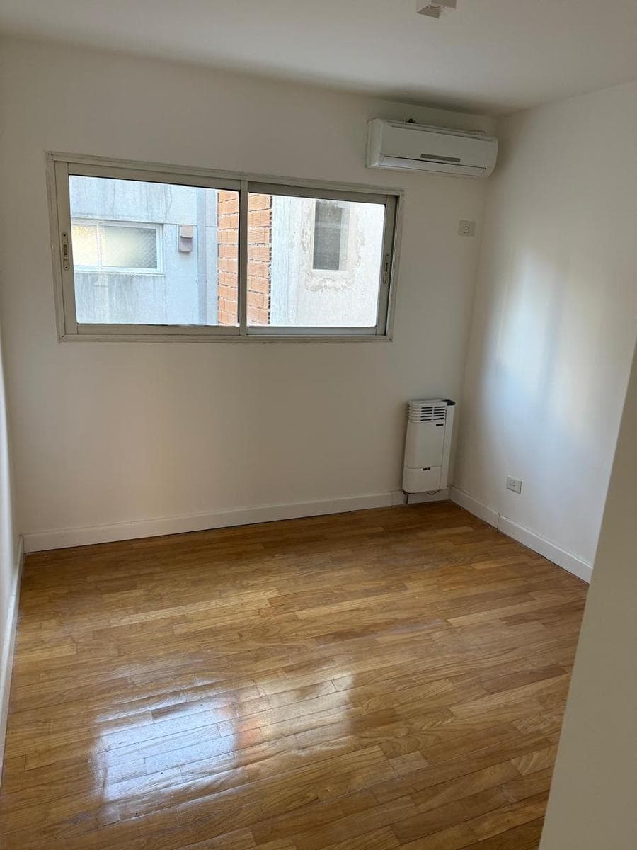 3-room duplex apartment for sale—bright and in an excellent location