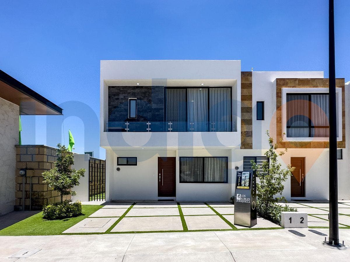 House for Sale in Los Robles Juriquilla in San Isidro Juriquilla (Roble)
