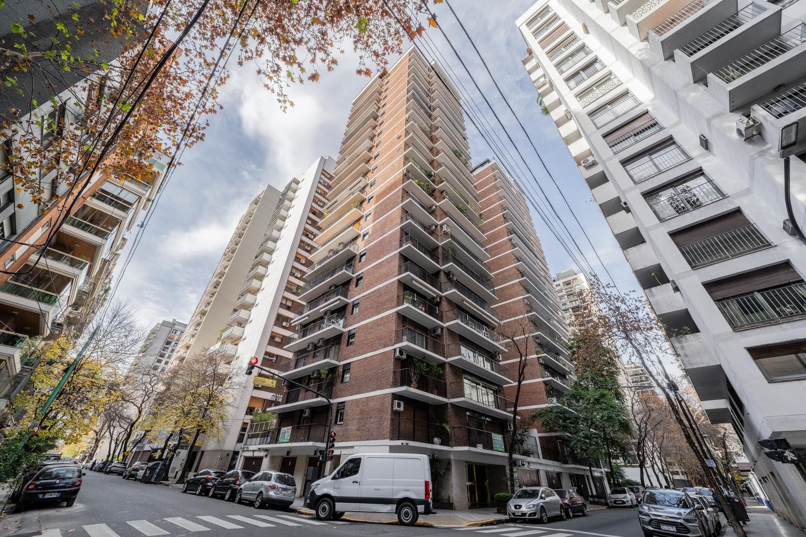 Apartment for Sale in Barrancas de Belgrano: High Floor, Tower, 5 Rooms, Parking Space, Storage Unit