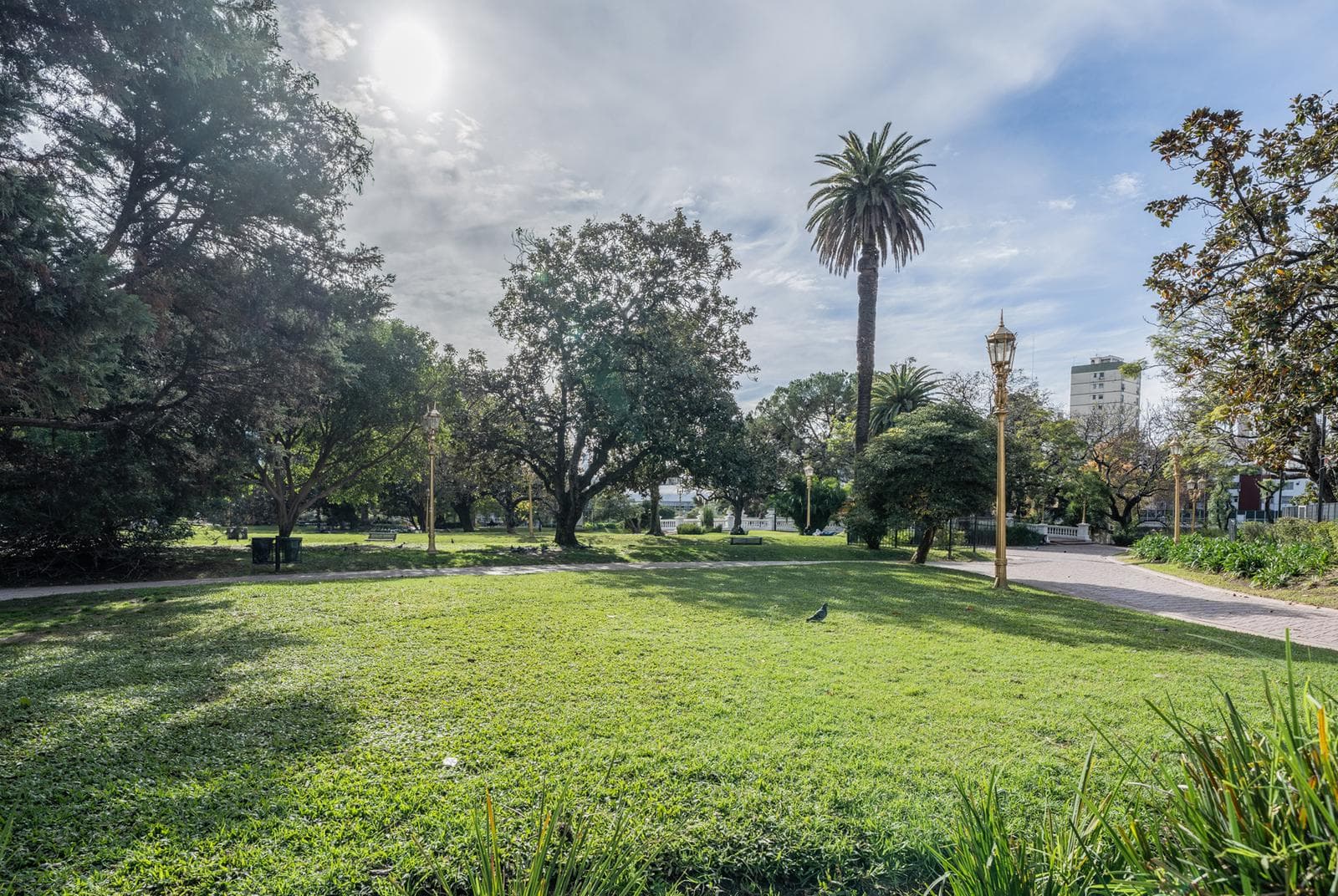 Venta Departamento Barrancas de Belgrano piso alto torre 5 ambientes cochera baulera