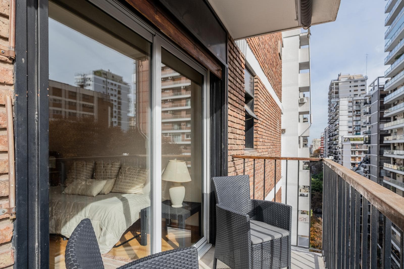 Venta Departamento Barrancas de Belgrano piso alto torre 5 ambientes cochera baulera