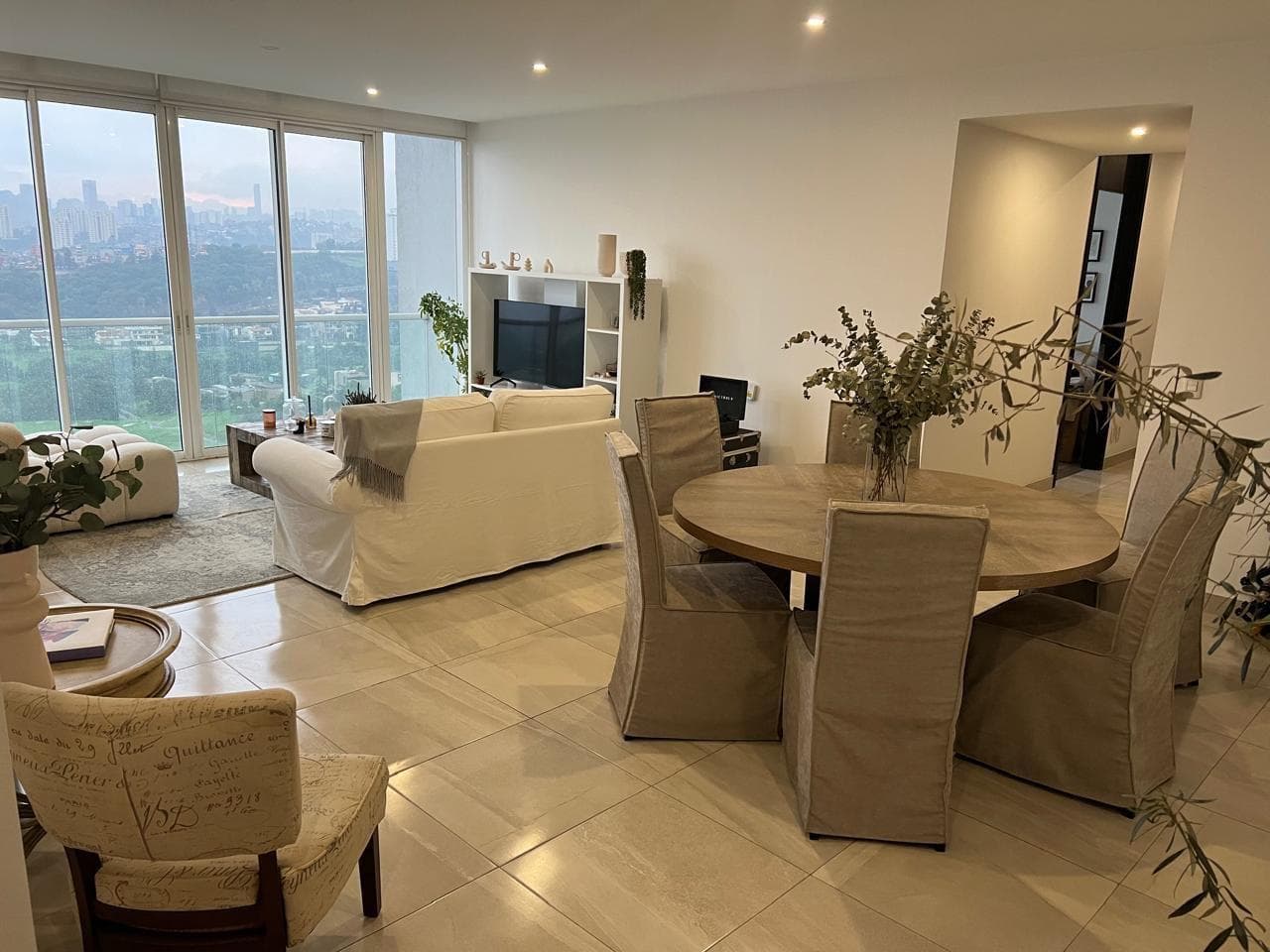 APARTMENT FOR SALE IN TOWERS BOSQUE REAL