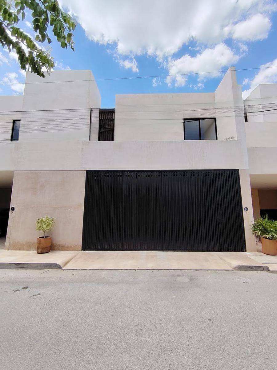 House for Sale in Temozon Norte, Mérida