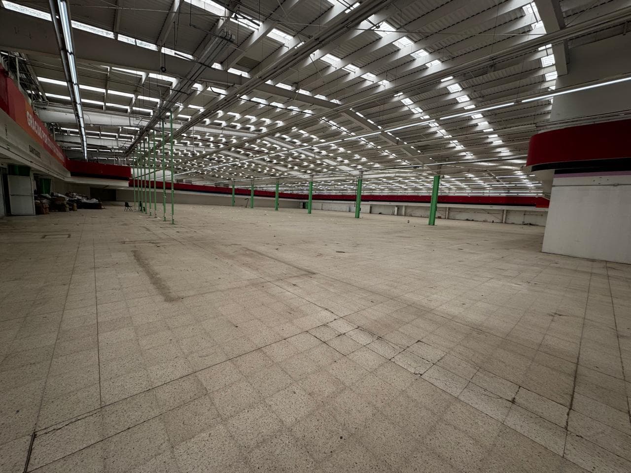 Warehouse for RENT in Ensenada, Baja California.